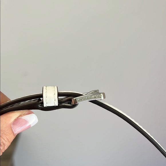 Michael Kors | “Maple” Optic White Large Leather Satchel w/Small Studs 🤍 - Picture 9 of 14